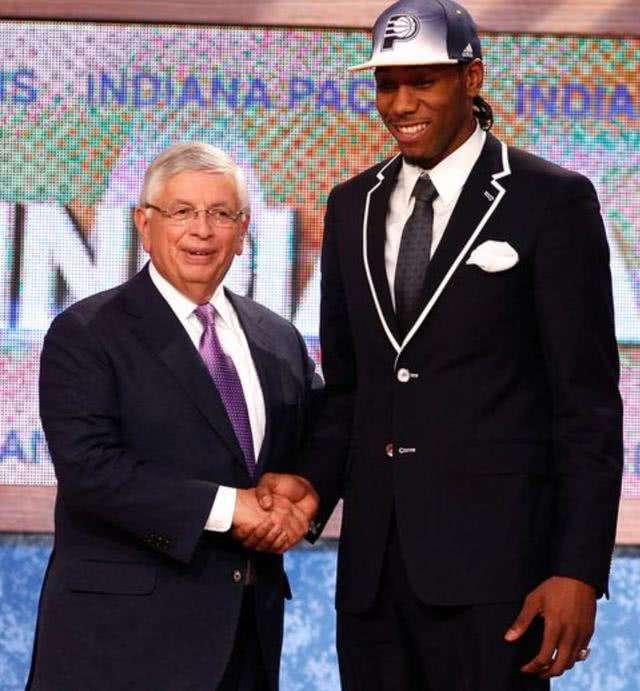 鲁尼：谢什科的控球能力还是比霍伊伦强的，未来会越来越好（鲁尼：谢什科控球胜过霍伊伦，未来只会更出色）