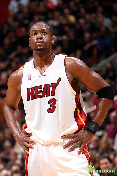 范戴克：萨拉赫？他马上要去踢非洲杯，对我们来说没什么变化（范戴克谈萨拉赫将征战非洲杯：对我们影响不大）