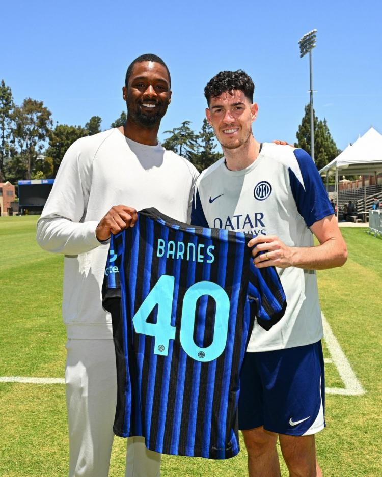 小蜘蛛：如果多进几球，终场阶段本可以踢得不那么惊险（小蜘蛛：若扩大比分，终场前就不会如此惊险）