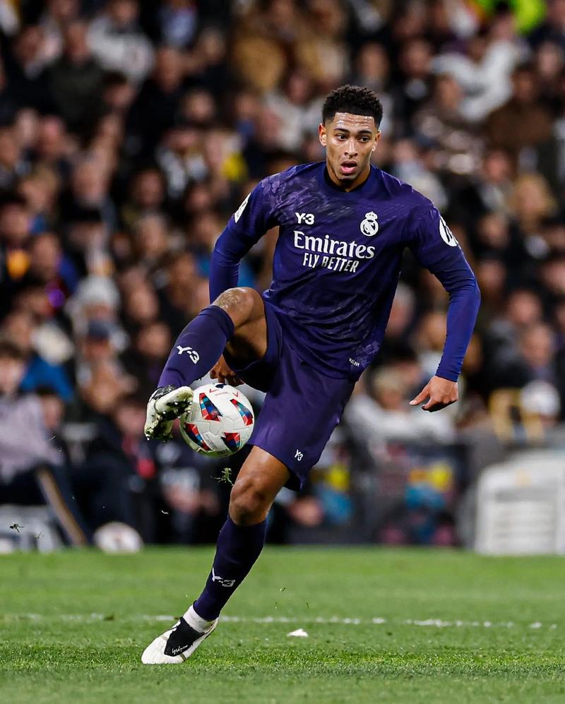 孔蒂：我和球员彼此联结深厚，这场胜利是全员努力的结果（孔蒂：我与球员感情深厚，这场胜利归功于全队的努力）